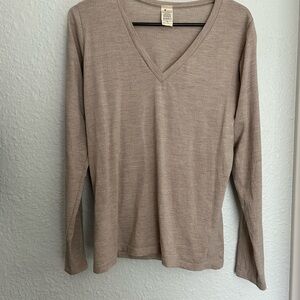 V-Neck Women's Wool/Elastane Sweater in Tan